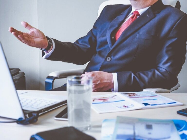 Identifier les étapes décisives de la conduite du changement en entreprise